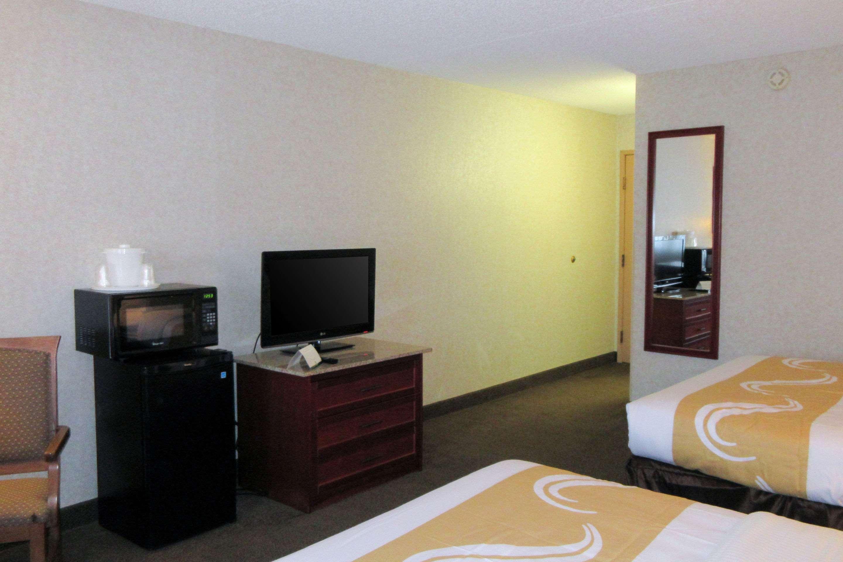 Quality Inn & Suites Albuquerque Downtown University Eksteriør bilde